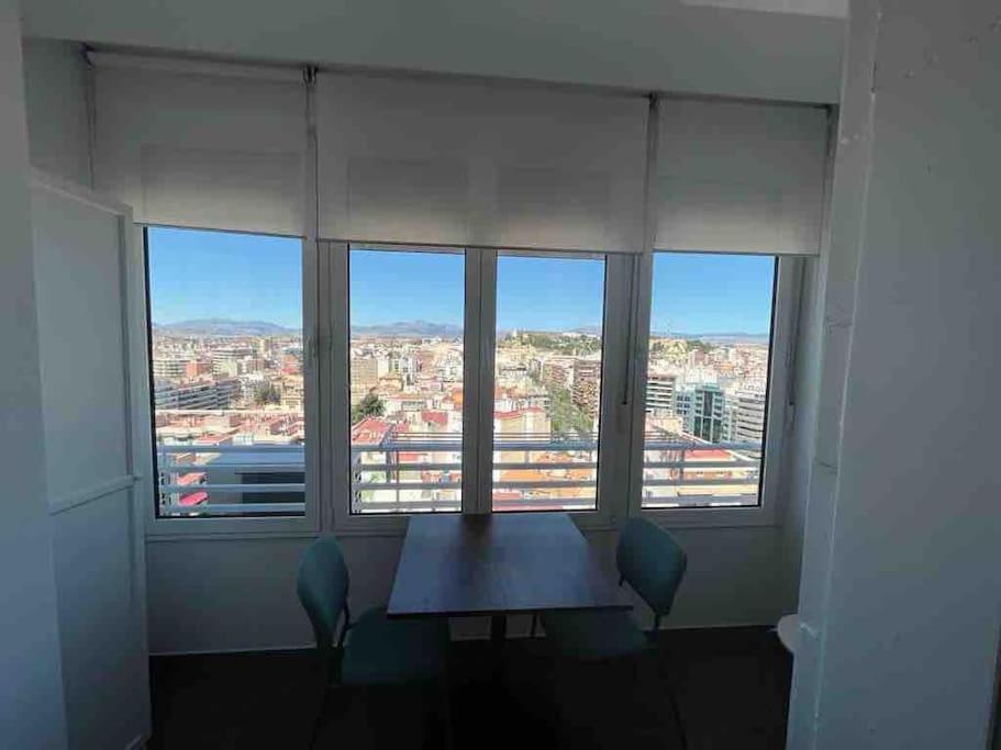 Centrico Apartamento En El Riscal Alicante Bagian luar foto